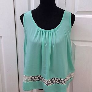 NWT Storybook Mint Blouse With A Back Cutout   Size M